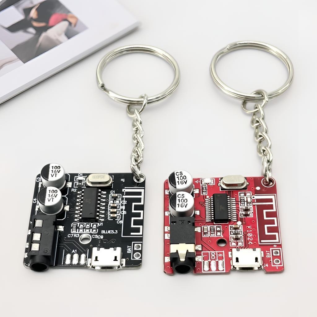 Porte-clés style cyberpunk en  - Tech Accessories Storage avis et prix